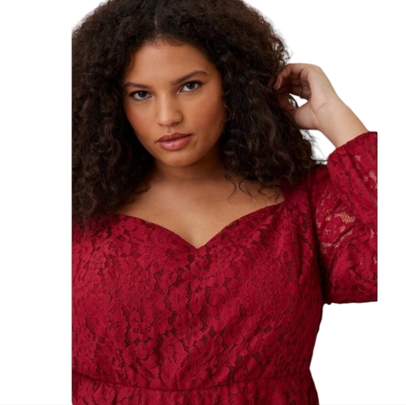 NWT Torrid Peplum Lace Puff Sleeve Size 1X / 14-16 - Picture 3 of 8